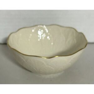 Lenox China Greenfield Sylvan Bowl 24K Gold Trim Sculpt Leaf Candy Nuts 4.5"